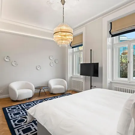 Vodickova Luxury דירה *